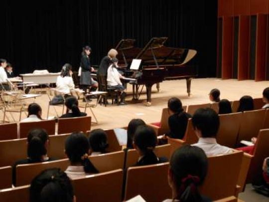 京都堀川音楽高等学校