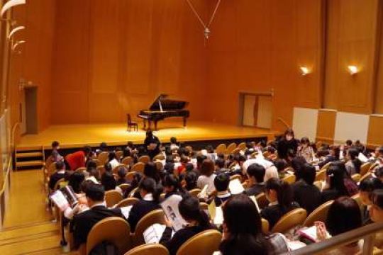 京都堀川音楽高等学校