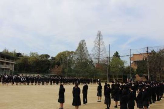 日吉ケ丘高等学校