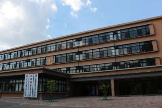 日吉ケ丘高等学校