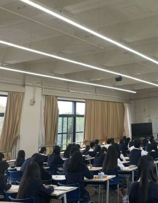 日吉ケ丘高等学校