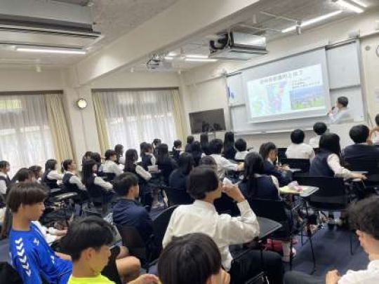 日吉ケ丘高等学校